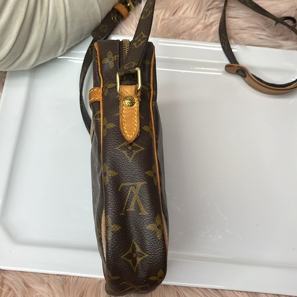 LOUIS VUITTON Danube shoulder crossbody bag Monogram - Picture 3 of 10